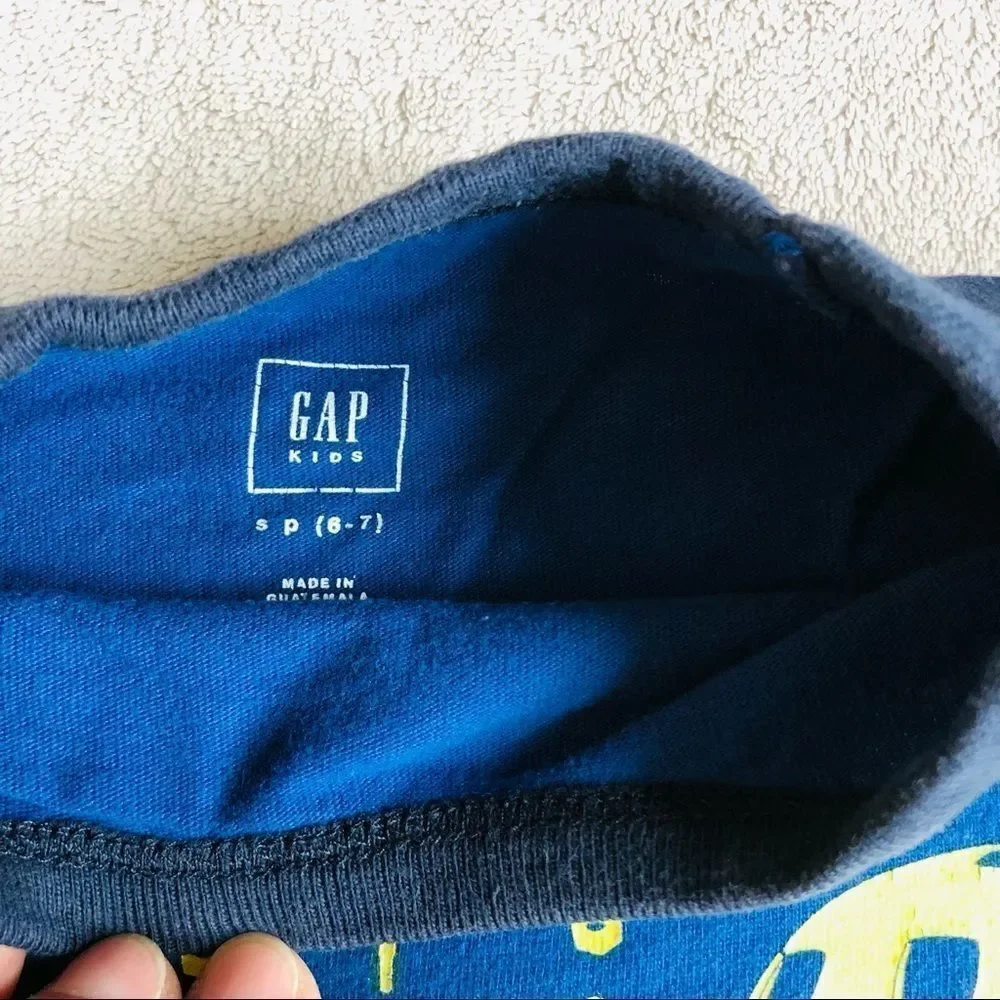 Gap Kids Raglan Long Sleeved Tees(lot of 2)